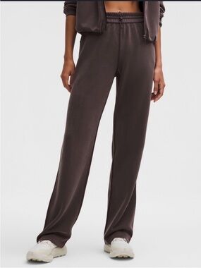 Lululemon Softstreme High Rise Pant in Espresso